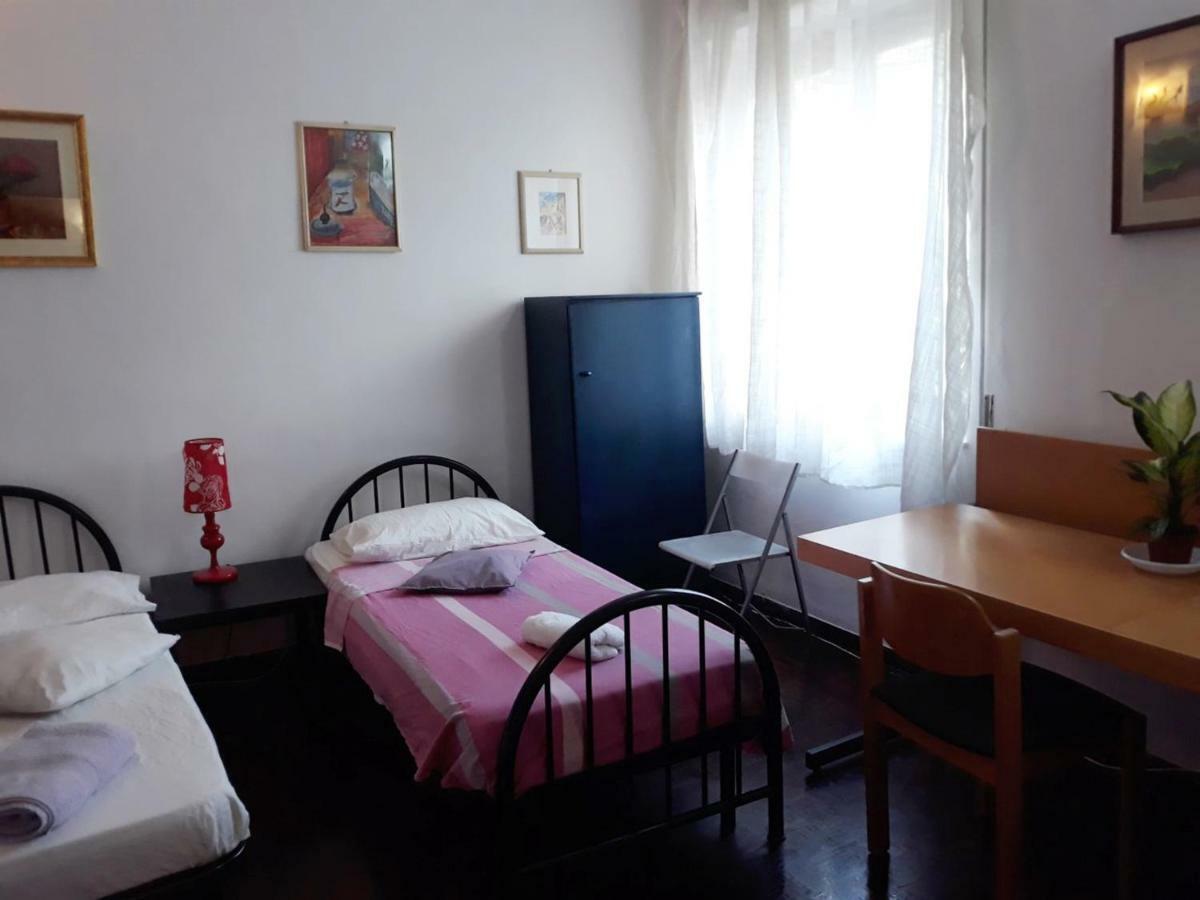 Hotel Bed in Siena Tognazza Exterior foto
