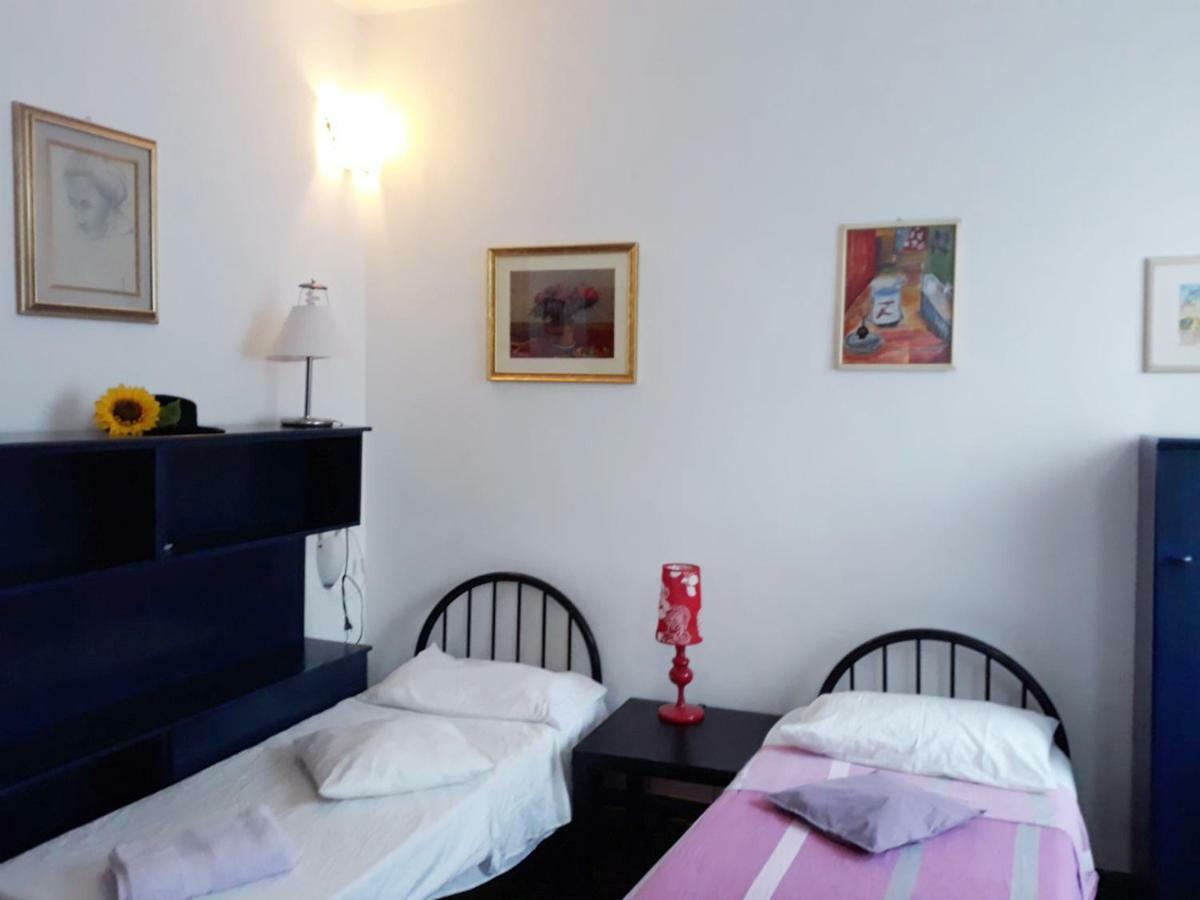 Hotel Bed in Siena Tognazza Exterior foto