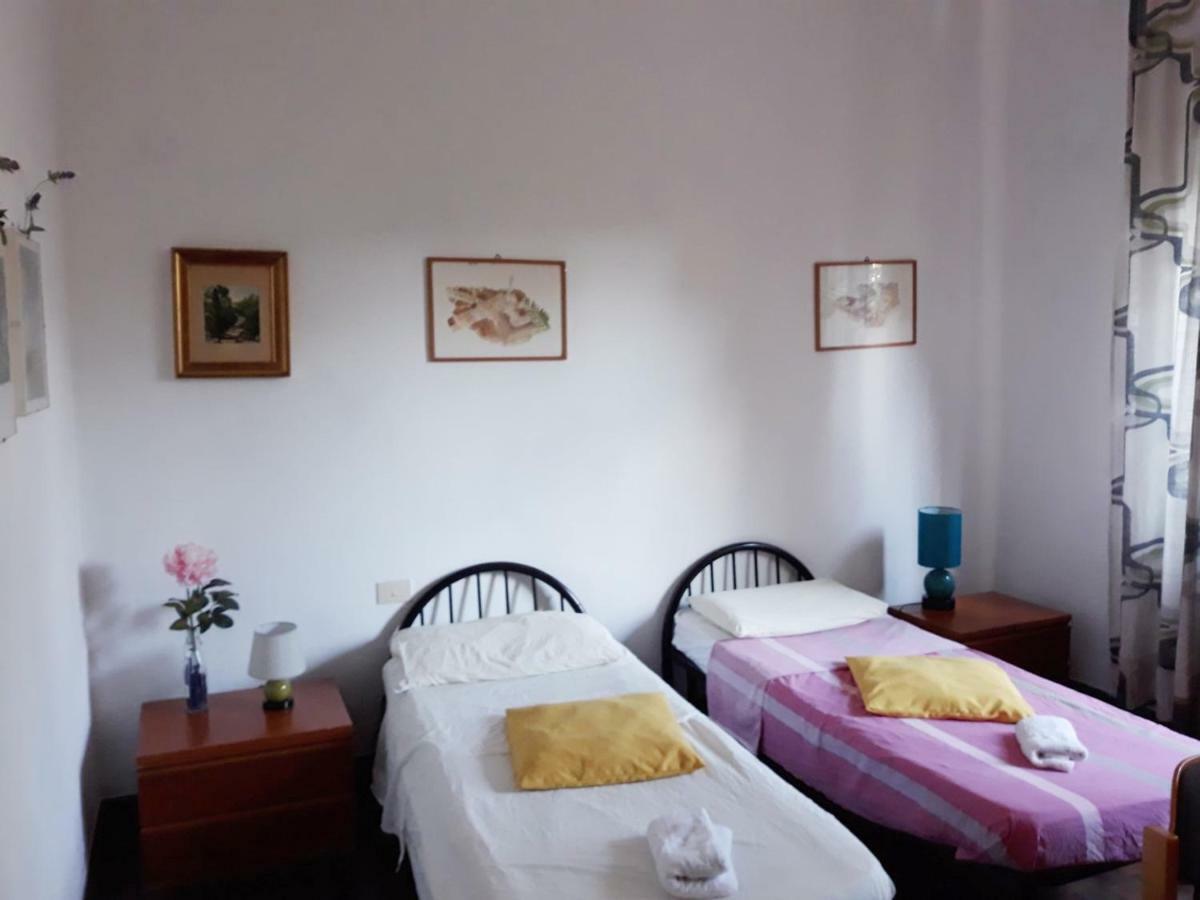 Hotel Bed in Siena Tognazza Exterior foto