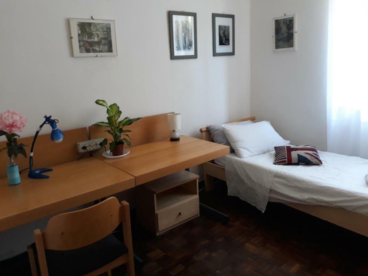Hotel Bed in Siena Tognazza Exterior foto